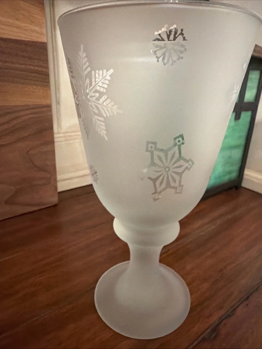 Frosted Snowflake Wine Goblets - Set of 6 vintage Libbey glass ware